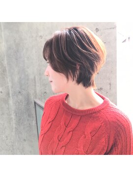 エイチヘアー(eichi hair) 春らしいエアリーショート
