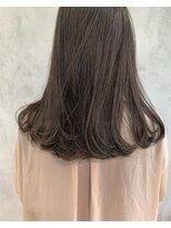 キチ(kichi.)&nbsp;[kichi.] セミロング×オリーブベージュ