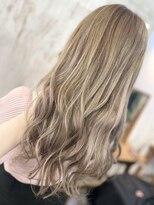 ラビス 浦和(Lovis) 魅力倍増カール/セミディ/シアーカラー/ダークアッシュ/姫カット