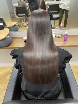 シカ 神戸三宮元町店(Cica) 髪質改善 UPTOGLOSS 三宮美容室 神戸 美髪 元町