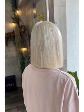 ヴェロニカ バイ ソル(Veronica by SOL) ホワイトカラー