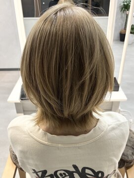 アイディアー スタジオコウベ(i-Dear studio Kobe) イエローベージュWカラー