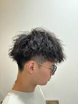 ヘアーワークス ボナ(HAIR WORKS bona.)&nbsp;黒髪 × スパイラルで魅せる。清潔感とトレンドのベストバランス