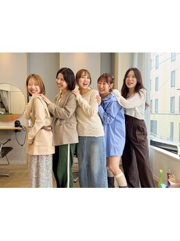 【大通】お子様同伴OK◎経験豊富な女性Stylistが担当。カウンセリングを大切に"なりたい"を叶えます。