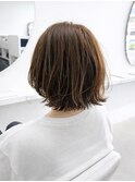 くびれ重めのボブ