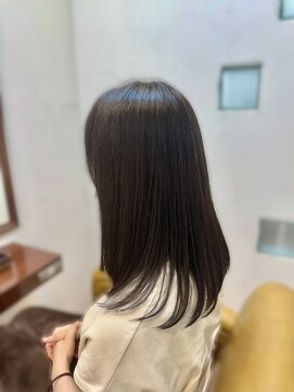 ロマン バイ ルームス(浪漫 by ROOMS) ツヤサラナチュラルストレート【小安】