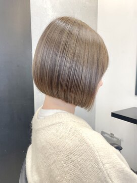 キュア 池袋(CURE) 9トーンオリーブベージュ×ボブ×髪質改善 #022