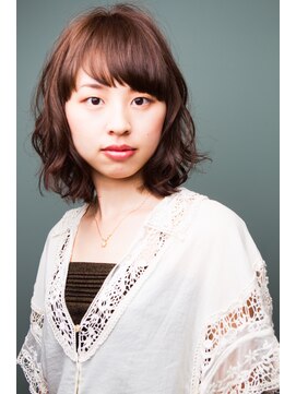 ヘアカラーカフェ 心斎橋店 やわらかダークアッシュ柔らかパーマボブカットスタイル