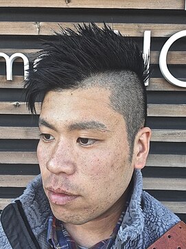 マーズオム 宝塚旭町店(mars HOM) ツーブロックモヒカン