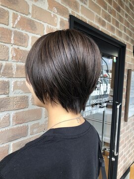 ヘアメイクエイト 丸山店(hair make No.8) 【担当＊岩切祐樹】ショートヘア×アッシュ
