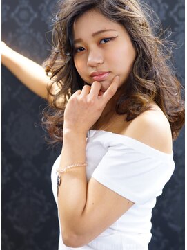 クラメール 黒崎コムシティ店(Kraemer) アーバングレイジュ