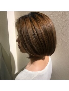 アメイロ(ame/iro) 手ぐしでまとまるボブスタイル