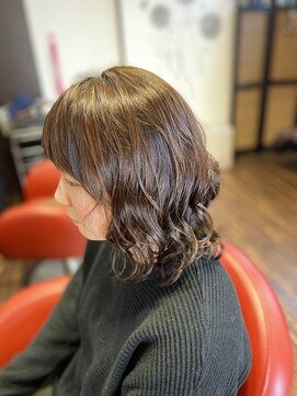 ヘアスペース レフュージエヌ(Hair space Refuge N) ふんわりウェーブ