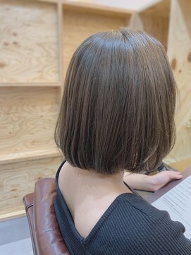 アドラーブル 長岡新保店(adorable) 【オリーブベージュ】 内巻きボブ 20代30代