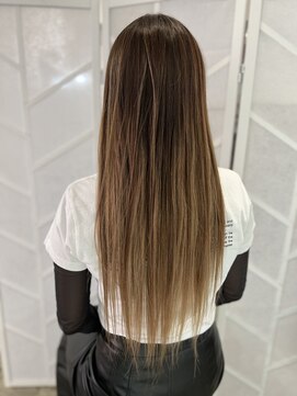 ツムグ 代官山 中目黒(TUMUGU) 30代40代50代脱白髪染めハイライトデザインカラーシアーベージュ