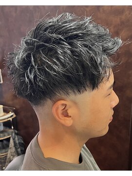 ヒロギンザ 新橋日比谷口店(HIRO GINZA) アップバングツーブロックフェード