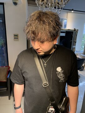 アイズ 海老名(AIZU) ツイストスパイラルパーマツイストパーマ波巻きスパイラルパーマ