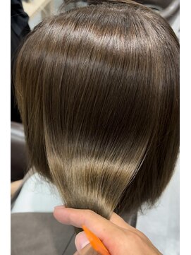 ヨロ(YoLo.) 髪質改善トリートメント