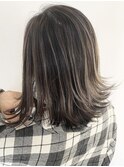 《grow 大井町》グレージュ外ハネミディ