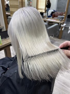 ジゼル(gisele) (稲毛)ホワイトシルバー