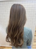 透明感と立体感溢れる♪グレージュ
