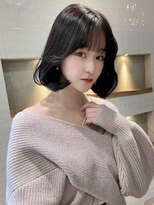 アリュウル 表参道 青山(Allure)&nbsp;韓国ボブ タンバルモリ 切りっぱなしボブ 耳掛けボブ 外ハネボブ