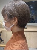 丸みショート グレージュ ハイトーン
