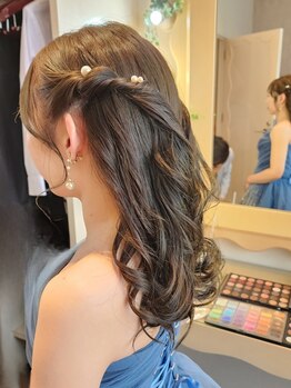 ウルプラスアイ(URU+ai)の写真/【営業時間外でも予約◎】ヘアメイク・着付けまでトータルOK★前撮りや結婚式など場面に合わせて華やかに！