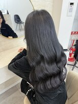 ラビス クローバー(Lovis clover) ホワイトブロンド/外ハネボブ/ワイドバング/ブルーブラック