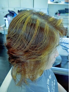 カットハウスマイケル(CUT HOUSE MICHAEL) セミロング レイヤー