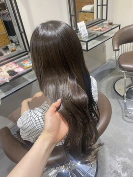 リリアーナ(LILIANA) オリーブグレージュ/グレージュ/オリーブカラー/髪質改善