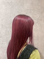 ヘアー ワークス ボナ 前橋店(HAIR WORKS bona.)&nbsp;圧倒的な存在感を放つ高発色ルビーレッド/ストレート
