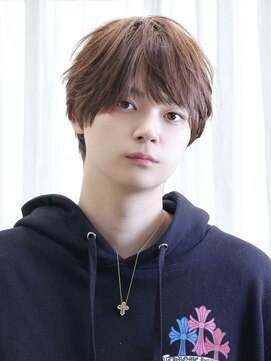 アーリー(Ali'i) 顔まわり長めショート/ラウンドウルフ/ブラウンカラー