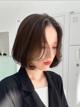 ニトバイアンキシム(nit by ahnkism) 韓国タッセルボブ顔まわりカット切りっぱなし髪質改善堀江