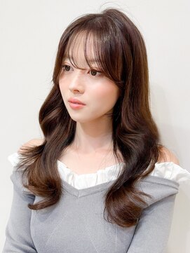 レア 表参道(L'ea) 大人ガーリーダークアッシュ似合わカットミディアムレイヤー