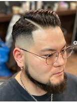 クラシコ(CLASSICO)&nbsp;クラシック七三フェードグリーススタイル