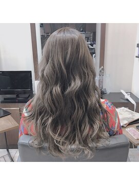 モードケイズ 阿倍野店(MODE K’s) 外国人風カラー