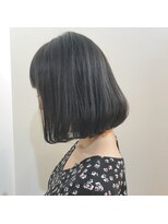 コロ(COLO)&nbsp;【COLO 吉祥寺 都甲菜穂】首元すっきり抜け感ボブ