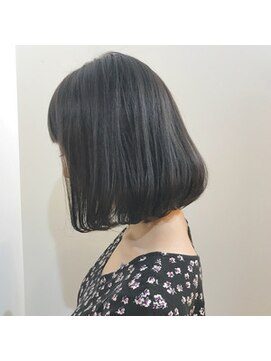 コロ(COLO) 【COLO 吉祥寺 都甲菜穂】首元すっきり抜け感ボブ