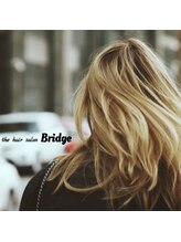 The hair salon Bridge