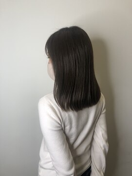 ゼンドットカラスマ(Zen.karasuma) ダークアッシュ×地毛風ストレート