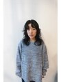 イーズ(e's) ミディアムからロングのパーマも扱いやすく人と違うデザインに。