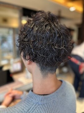 ヘアリゾート粋 ティガ 池袋店(tiga) メンズ/波巻きスパイラルパーマ/ツーブロック