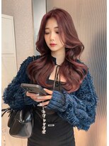 リリー(Lilley) くすみベージュ×姫カットレイヤー×韓国風巻き【ayana】