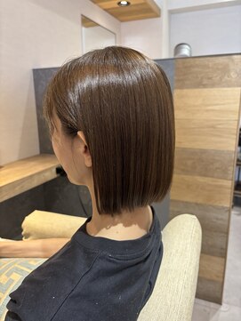 ブルーム ヘア デザイン ドゥーエ(bloom hair design due) ベージュ×ボブ【ボブ/似合わせ/透明感カラー/髪質改善/塚口】
