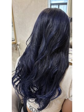 ヘアデザイン ファブロ(hair design FABRO.) 【FABRO東】ブリーチ×ブルーブラック♪