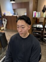 クラッキ ヘアークリエイション(CRAQUE hair creation)&nbsp;ウェット質感で魅せるメンズフェード×アップバング