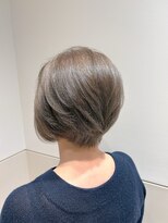 ルーファス 恵比寿南(Ruufus)&nbsp;白髪ぼかしハイライト×ショートボブ2603