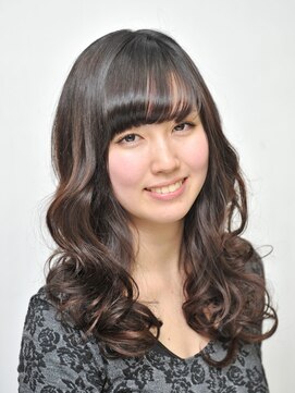 ポポロ 弾むような横波ウェーブで誰もが振り返る上品レディに