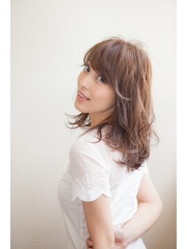 グランシュール(GRAND SUR) 大人可愛いセミロング